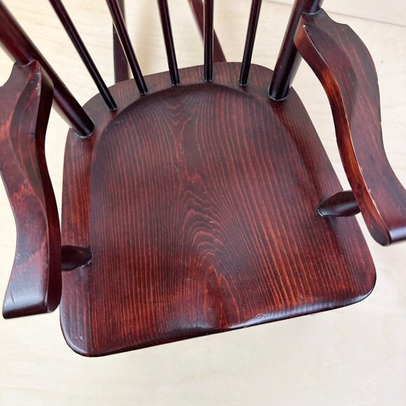 Signed Vintage Rocking Chair Spindle Back Doll Chair by Bear Chair Factory‎ USA - Picture 3 of 11